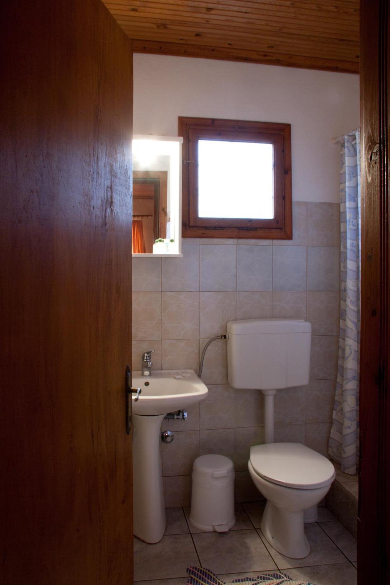 To Petrino Guesthouse Агиос-Германос Экстерьер фото